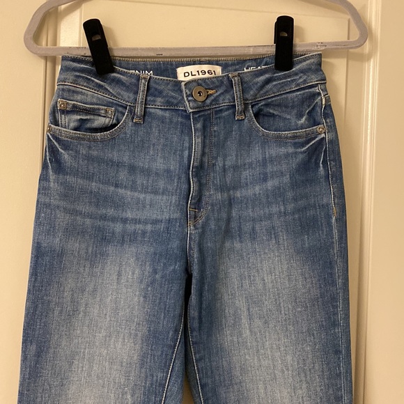 DL 1961 Heather High Rise Flare. Like new, worn once. - Picture 2 of 4